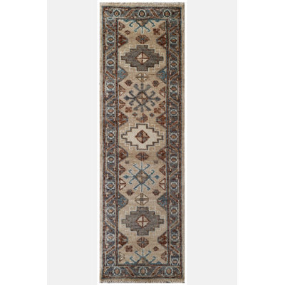 Tapis de couloir beige 2 pi 6 po x 8 pi One-of-a-Kind