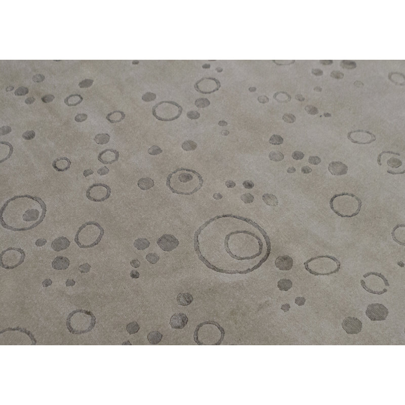 Hand-Knotted High-Quality Beige Area Rug