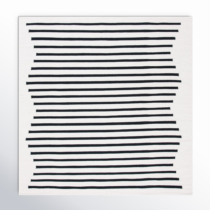 Mando Handmade Cotton Ivory/Black Rug, Square 4'