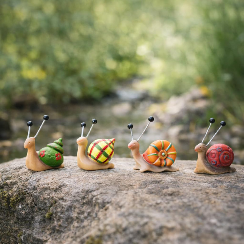 Haydenville Insects Plastic Garden Statue