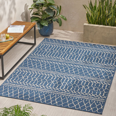 Machine Woven Oriental Area Rug
