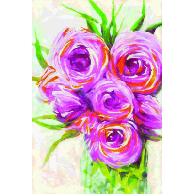 Fleurs texturées rose vif dans un vase