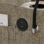 Canapé inclinable simple avec dossier réglable manuellement, port de charge USB sur le côté de l'accoudoir, support pour téléphone inclus, rangement caché pour l'accoudoir et repose-pieds assorti-1874745970