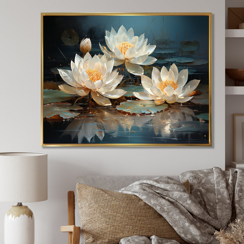 Fleurs de lotus baignées au clair de lune - Art sur toile de lotus, Cadre flottant doré, H 34 po x l 44 po x P 1,5 po