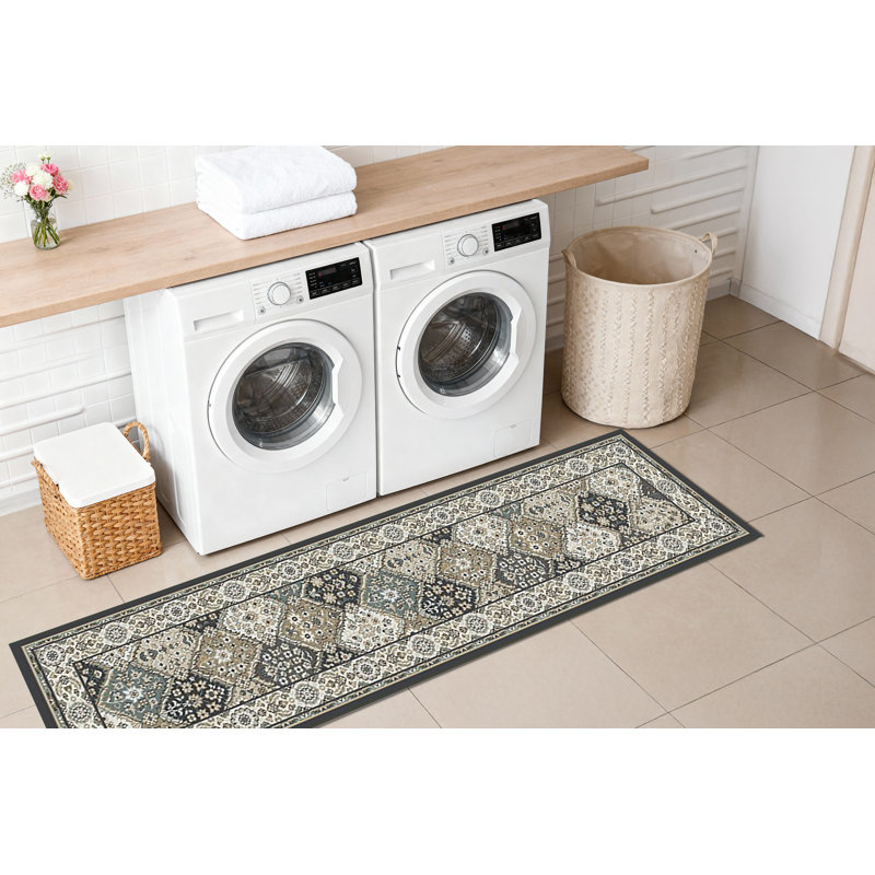 Mishawaka Oriental Indoor Rug, Runner 2' x 7'7"