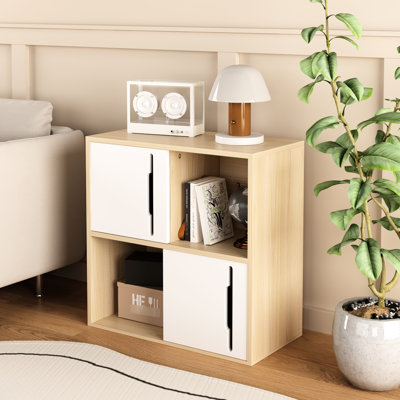 Armoire de rangement moderne en bois avec portes coulissantes, organisateur à 2 niveaux de tablettes ouvertes et fermées, finition en bois naturel avec panneaux blancs, pour le salon, la chambre à coucher ou la chambre d'enfant