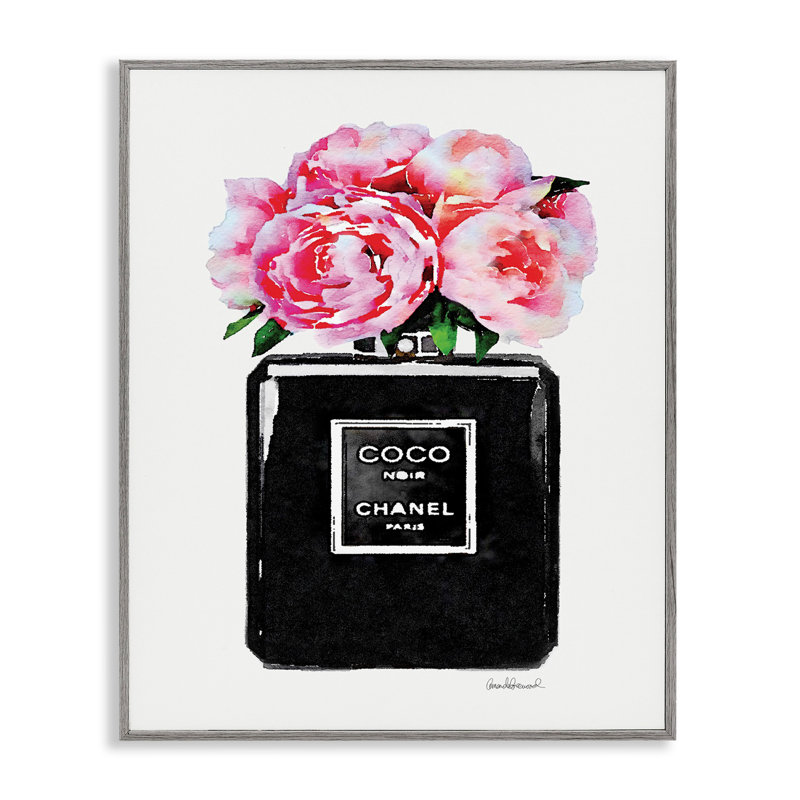 «Perfume Bottle Flower Peony», impression, H 30 po x l 24 po, Estampe numérique Farmhouse