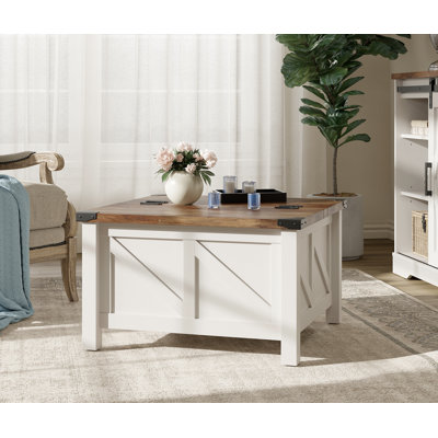 Table basse à 4 pieds avec rangement