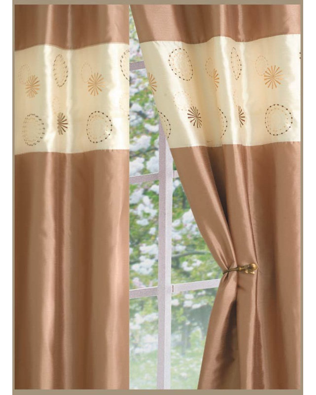 Armandino Curtain