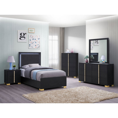 Sabrielle Manufactured Wood Bedroom Set