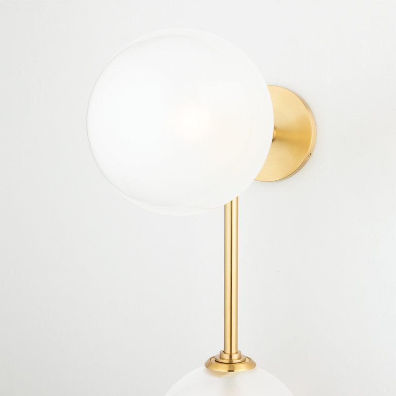 Salonko Armed Sconce, Aged Brass
