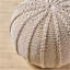 Pouf tricoté