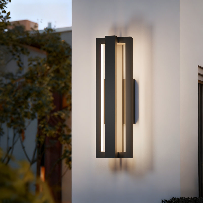Applique murale d'extérieur à DEL en aluminium noir H 15 po
