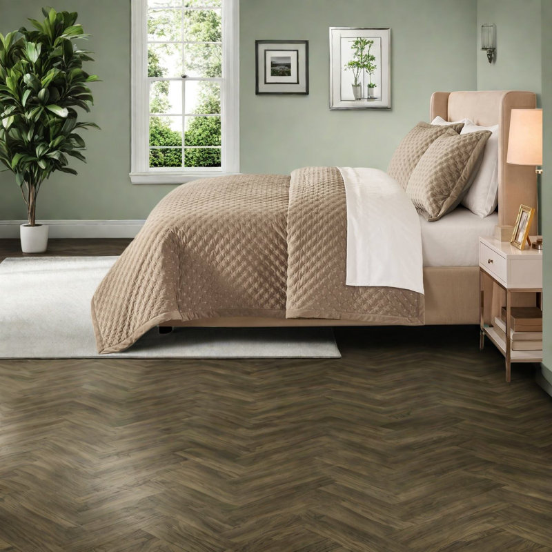 -Piece Queen Velvet Bedding Sets, Taupe Polyester Coverlet, Modern Home