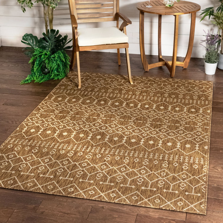 Medusa Geometric Synthetic Indoor / Outdoor Area Rug
