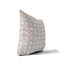 Coussin décoratif à carreaux-107834706-107834711