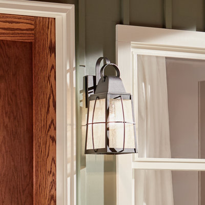 Tolerand Wall Light