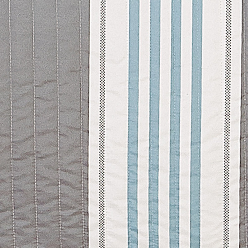 Coastal Inspired Striped Reversible Quilt Set with Shams, Full / Queen Quilt + 2 Standard Shams