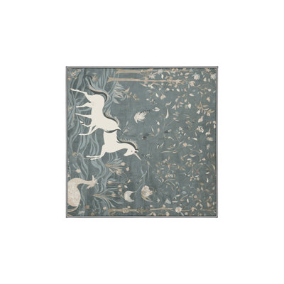 Tapis gris soyeux et moelleux