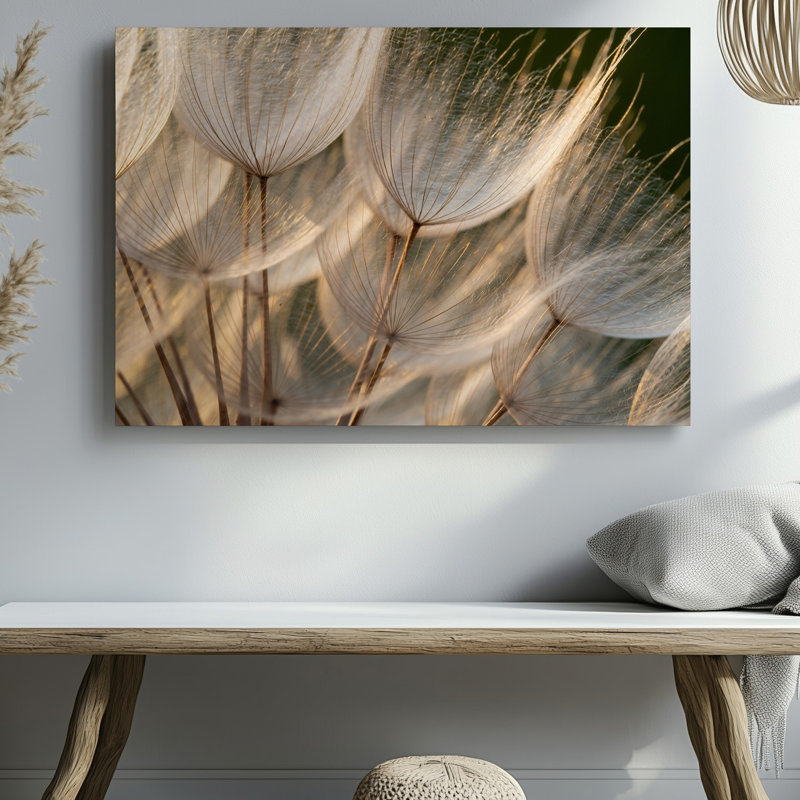 Reproduction d'art sur toile, "A Gros plan" révèle des ailes de graines beige superposées délicates et leurs textures complexes et fines lignes