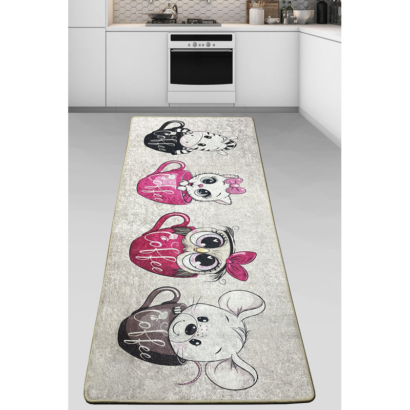 Tapis en polyester tissé à la machine en gris / noir / rose, Rectangle 4 pi 7 po x 6 pi 3 po
