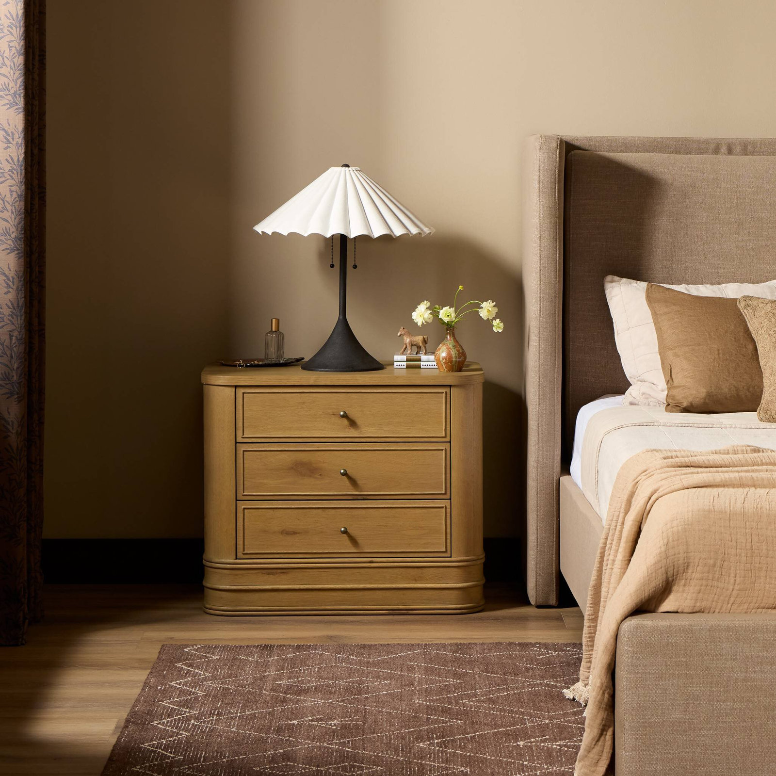 Amal 3 - Drawer Nightstand