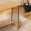 Table de bar simple et moderne-1136986610