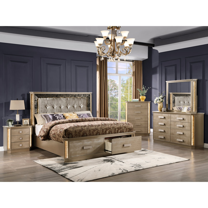 Lit de luxe grand avec une tête de lit ornée de cristaux, structure en bois, esthétique moderne et glamour, plusieurs tailles pour la chambre à coucher, pièce maîtresse de la chambre à coucher, design intemporel, motif peau de serpent à finition dorée, DEL