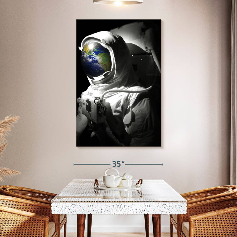 Astronaute Oberle, H 51 po x l 34 po