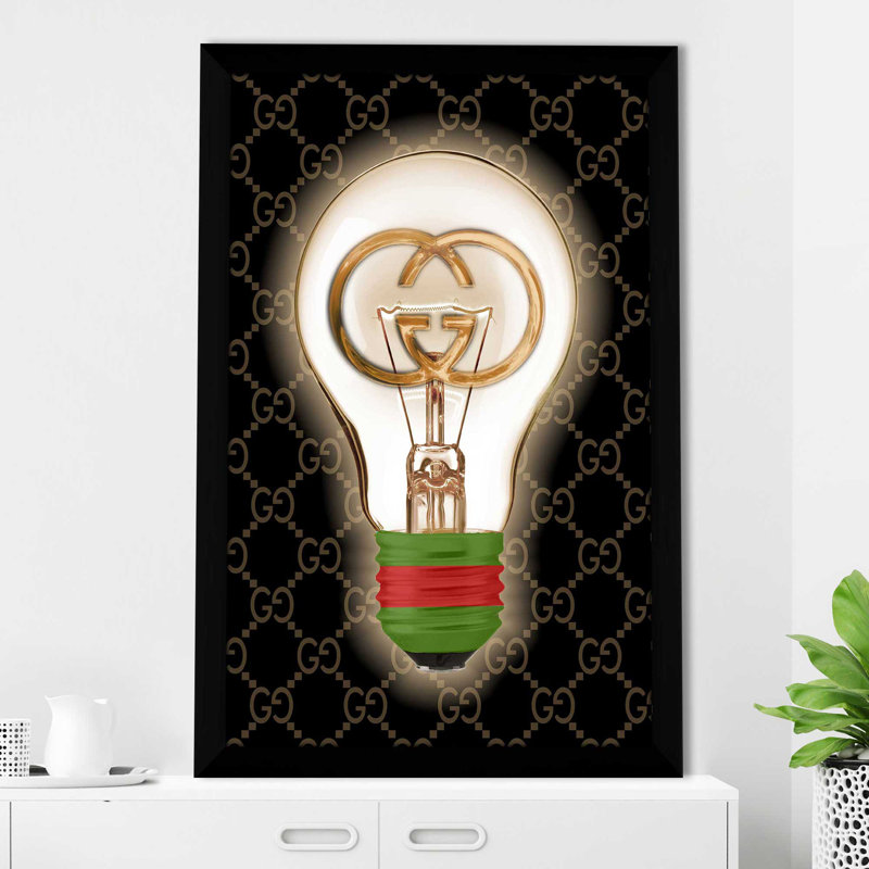 "Gucci Is Always A Good Idea" par Jodi - Rectangle, impression, Cadre noir, H 27,5 po x l 21,5 po x P 0,75 po