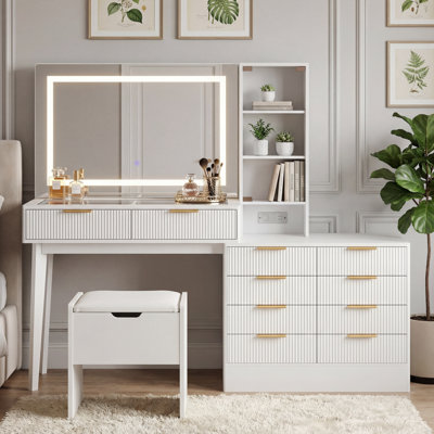 Bureau de coiffeuse moderne avec miroir à DEL, plateau en verre, station de charge et tabouret de rangement, table de maquillage avec tiroirs