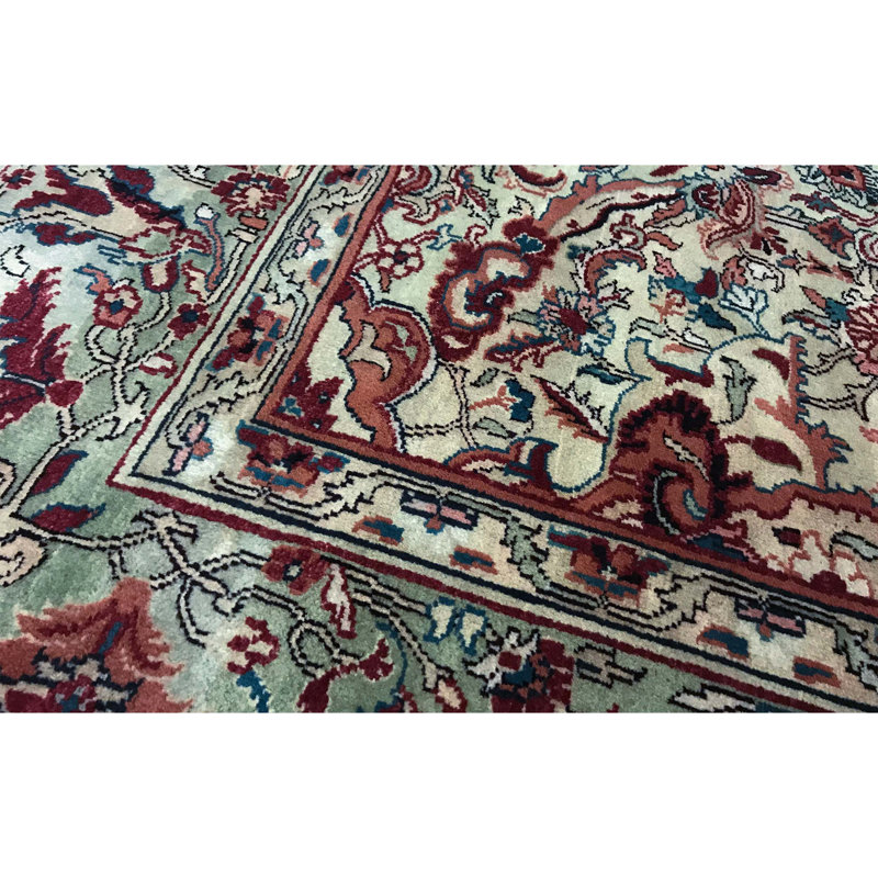 Maharaja Wool Oriental Area Rug