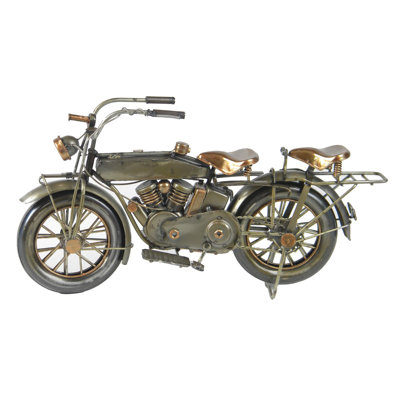 Annese Figurines & Sculptures
