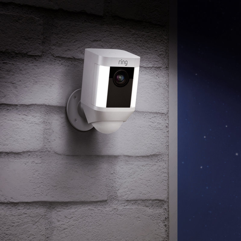Connectivity Video Enabled Battery Operated Outdoor Security Flood Light with Motion Sensor