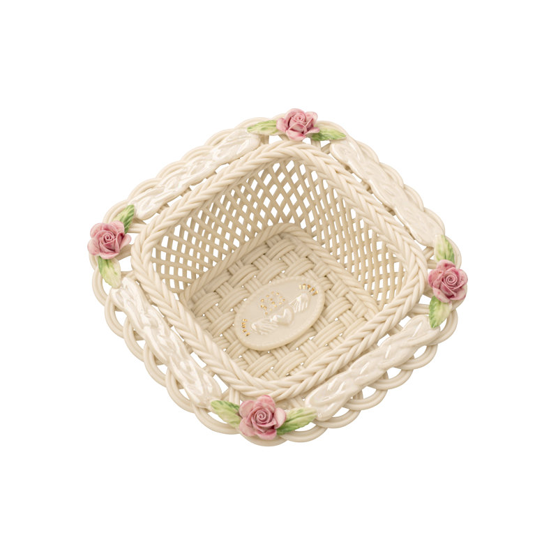 Claddagh Friendship Basket