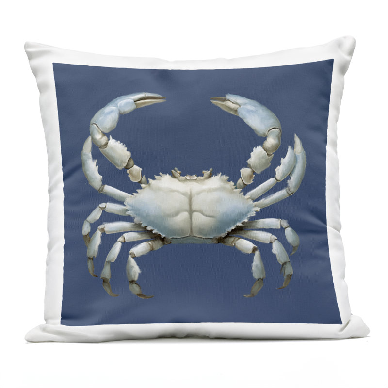 Coussin d'extérieur détaillé imprimé crabe bleu aquatique par Elizabeth Medley