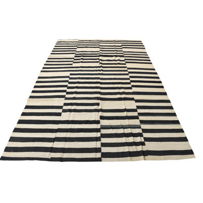 Noor Black and White Rug