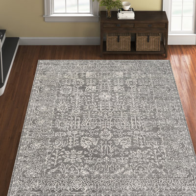 Mosheim Oriental Indoor Rug