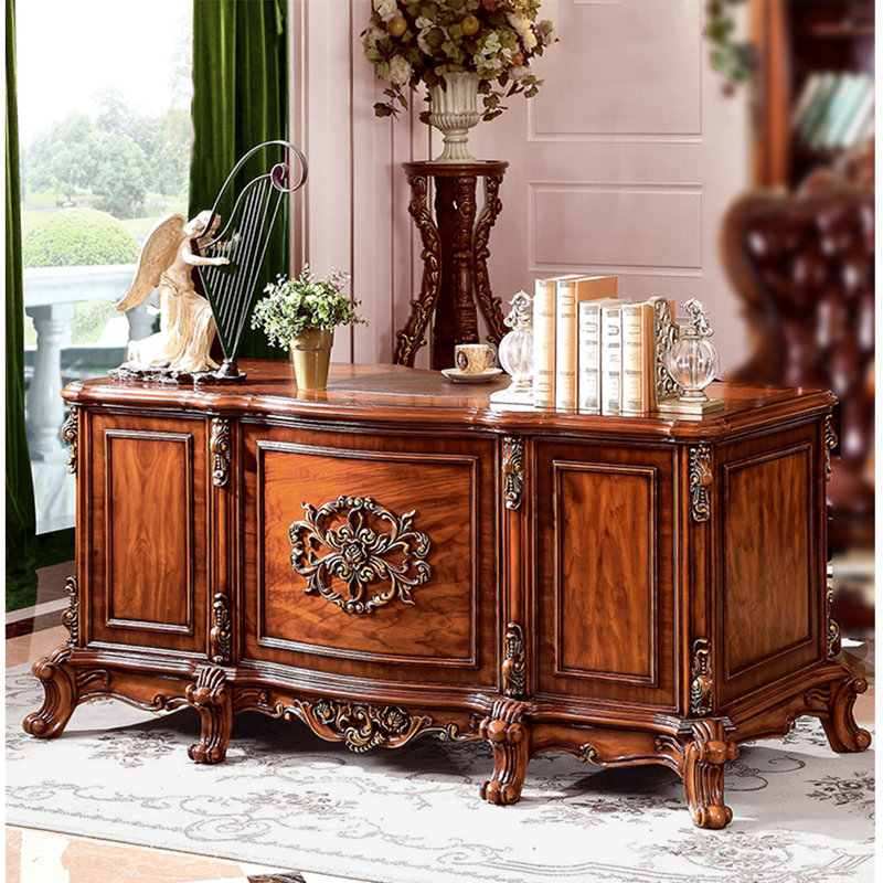 Un grand bureau de style classique européen, H 30,71 po x l 78,74 po x P 31,5 po