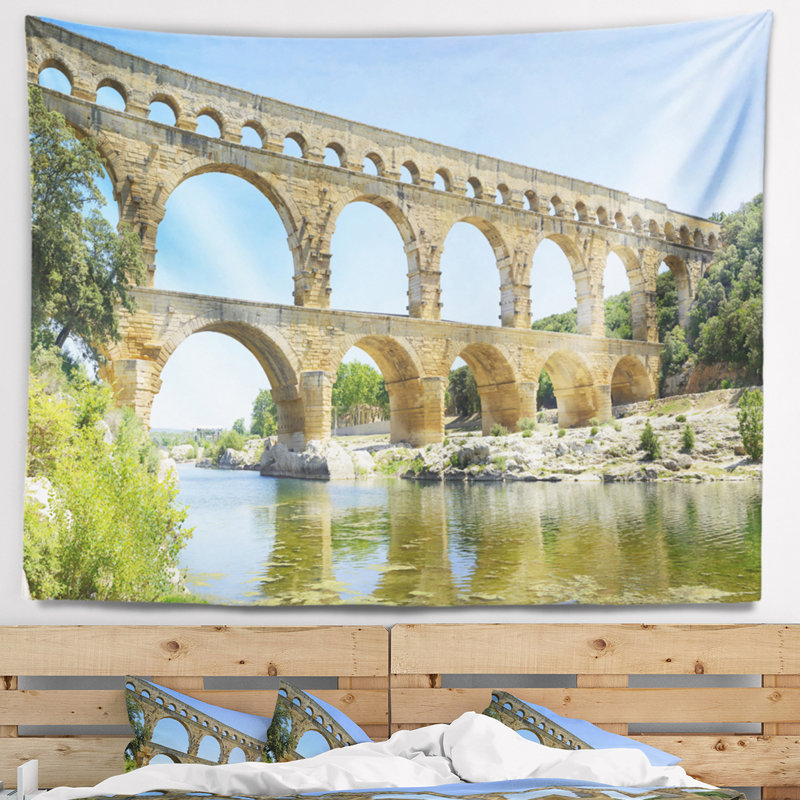 Tapisserie pont romain en aqueduc en France, H 78 po x l 92 po