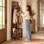 Miroir roulant pleine grandeur avec porte-manteau, panier de rangement et roues verrouillables