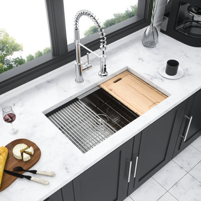 33 Inch Undermount Kitchen Sink, 18 Gauge T - 304 Stainless Steel Workstation Sink With Track On Built In Ledges, X Shaped Water Guide For Quick Cleaning, Thick Coating Exterior, 3Mm Rubber Pad,