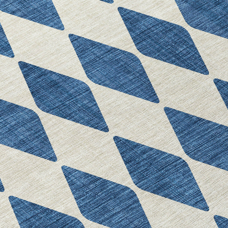 Loreen Washable Geometric Indoor / Outdoor Rug, Round 8'
