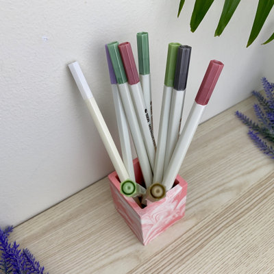 Neomi Square Pen Pot