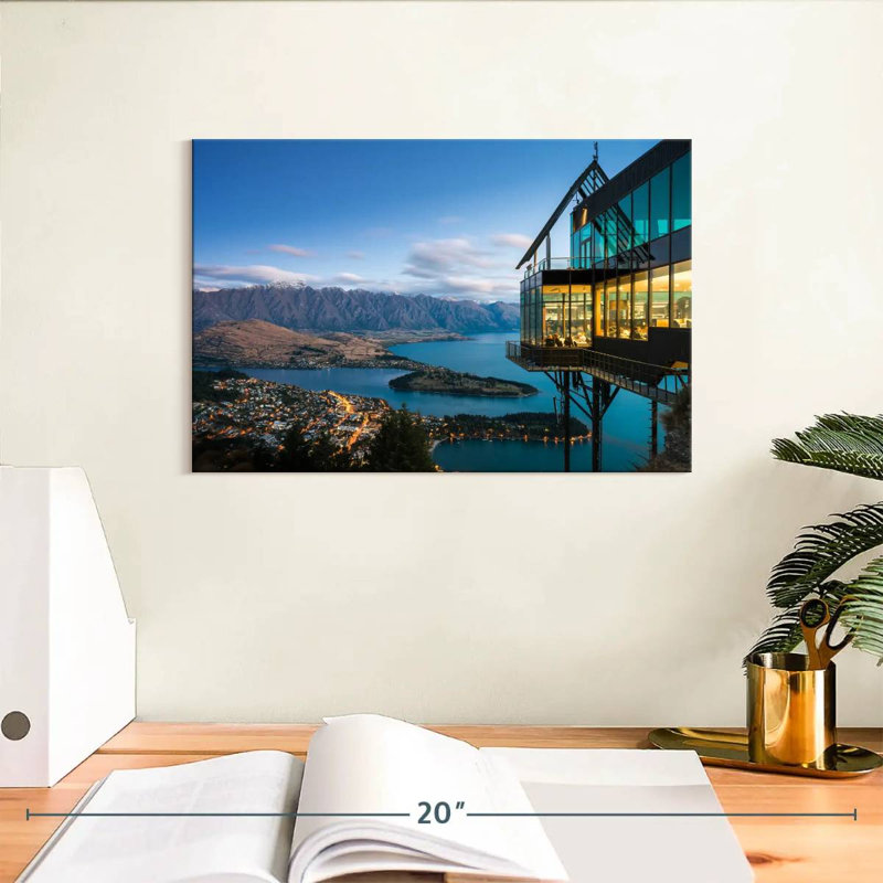 Queenstown Architecture, H 8 po x l 12 po