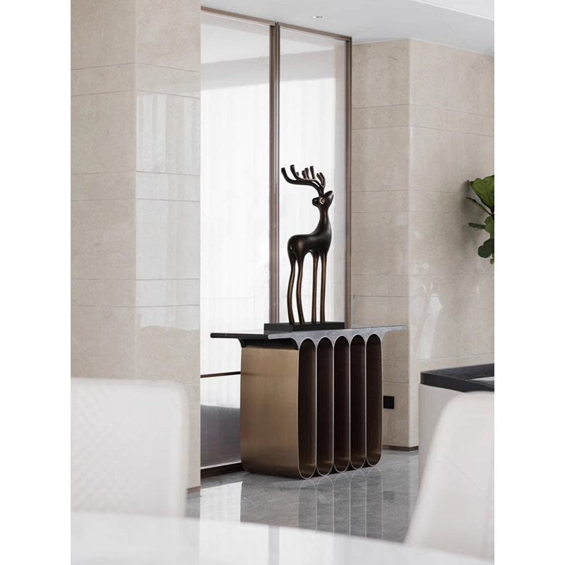 Art décoratif de base en marbre Fortunate Deer
