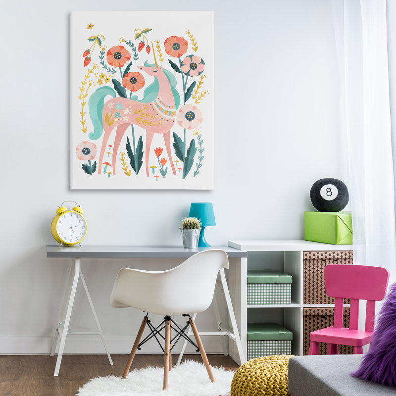 Art mural sur toile "Unicorn rose avec fleurs" par Irene Chan, H 48 po x l 36 po
