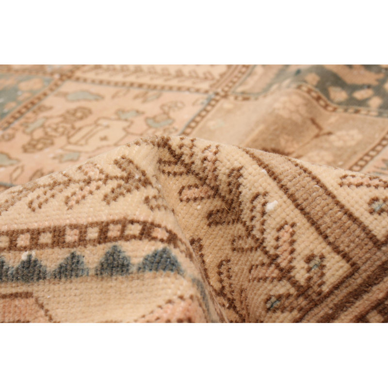 Tapis unique en laine 4 pi 4 po x 6 pi 4 po Wallache