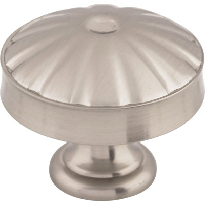 Hudson 1 1/4" Diameter Round Knob