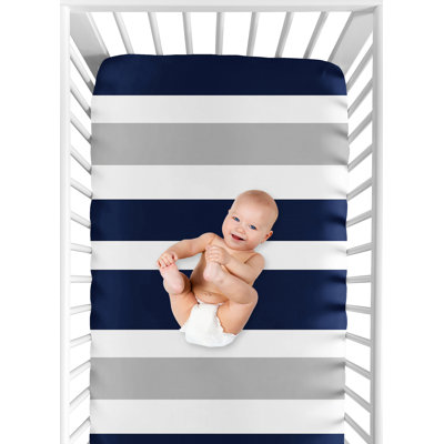 Drap-housse pour lit de bébé à rayures